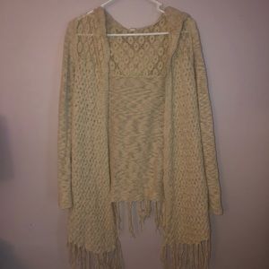 tan long sleeve cardigan